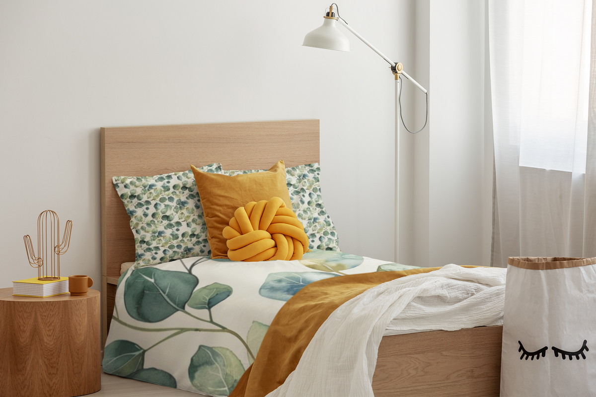 Botanical Leaf Quilt Cover Set — 3-Piece Duvet + 2 Pillowcases, Green Watercolor Eucalyptus Bedding